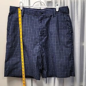 Men's Izod Plaid Golf Shorts